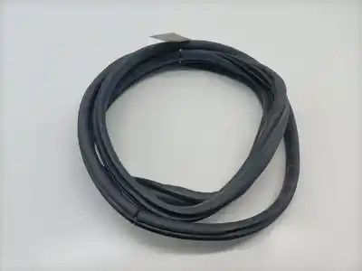 Peça sobressalente para automóvel em segunda mão Junta Vedante Da Porta por BMW SERIE 3 BERLINA (E90) N47D200 Referências OEM IAM 51727247259  