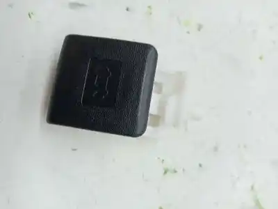 Peça sobressalente para automóvel em segunda mão plásticos por toyota auris (e18) 1nd referências oem iam 5360105030c0