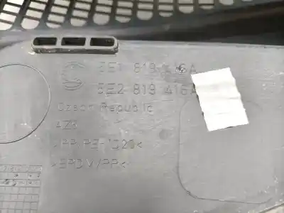 Автозапчасти б/у торпедо за skoda octavia combi (5e5) scout 2.0 150 cv ссылки oem iam 5e1819415, 5e1819416a  