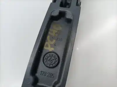 Автозапчасти б/у рычаг стеклоочистителя передний правый за skoda octavia combi (5e5) scout 2.0 150 cv ссылки oem iam 5e1955410  