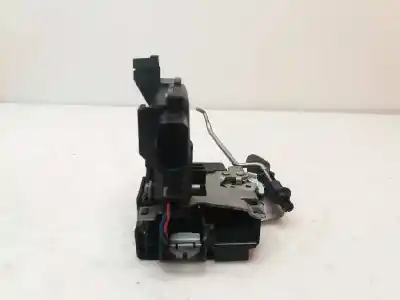 Автозапчастина б/у замок дверей заднього лівого для audi a4 avant (8e) a4 avant 8e посилання на oem iam 8e0839015c  