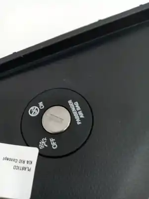 Second-hand car spare part plastics for kia rio iii 1.2 cvvt 84 cv oem iam references 84790h8100wk  