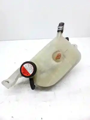 Second-hand car spare part coolant expansion tank for toyota auris (_e18_) 1.4 d-4d (nde180_) oem iam references 164800d030