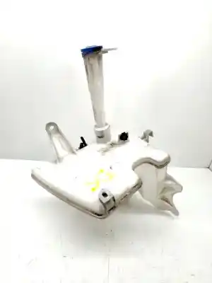 Second-hand car spare part windscreen washer bottle for toyota auris (_e18_) 1.4 d-4d (nde180_) oem iam references 8531502490
