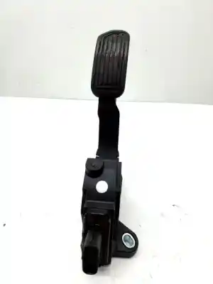 Second-hand car spare part accelerator pedal for toyota auris (_e18_) 1.4 d-4d (nde180_) oem iam references 7811002120