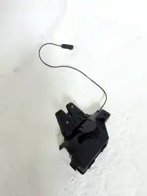 Peça sobressalente para automóvel em segunda mão fechadura do mala por bmw serie 1 berlina (e81/e87) serie 1 120d referências oem iam 51247840617  