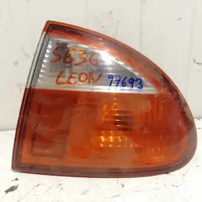 Tweedehands auto-onderdeel rechter achterlamp voor seat leon (1m1) 1.9 tdi oem iam-referenties 1m6945258