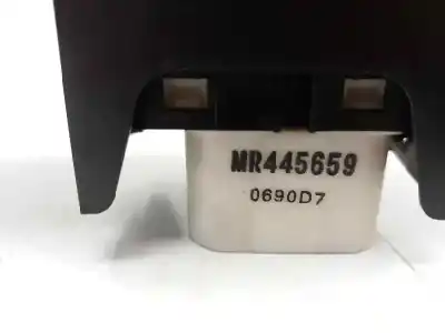 Second-hand car spare part right front power window switch for mitsubishi montero (v60/v70) 4m41 oem iam references mr445659  