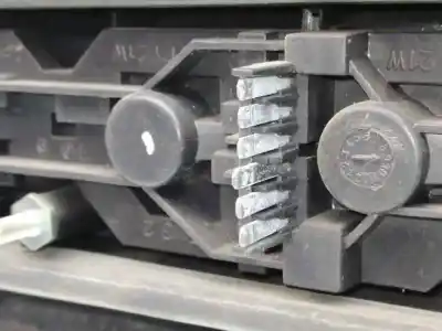 Pezzo di ricambio per auto di seconda mano lampada posteriore sinistra per opel combo life e opel combo riferimenti oem iam 9199760  