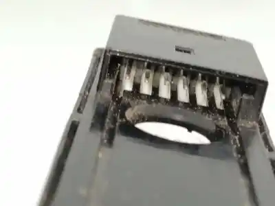 Second-hand car spare part hazard warning lights for bmw x5 (e53) 30-6d-1 oem iam references 61318368920  