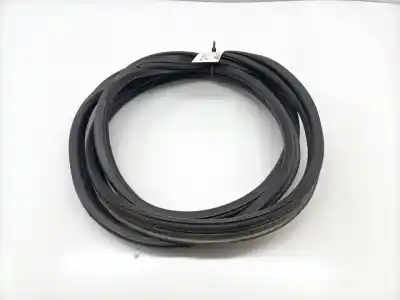 Second-hand car spare part Rubber Door Seal for RENAULT FLUENCE 1.5 dCi Diesel FAP 90 CV / 66 KW OEM IAM references 8211044446R  