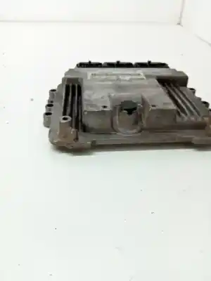 Second-hand car spare part ecu engine control for renault trafic combi (ab 4.01) g9u b7-d oem iam references 8201105653  8200635663