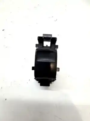 Second-hand car spare part right front power window switch for toyota auris (_e18_) 1.4 d-4d (nde180_) oem iam references 848100d030