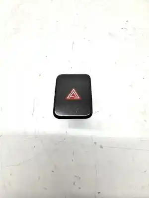 Second-hand car spare part hazard warning lights for toyota auris (_e18_) 1.4 d-4d (nde180_) oem iam references 8433202180