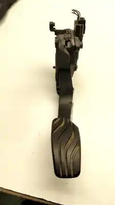 Second-hand car spare part accelerator pedal for dacia duster dhd2 oem iam references 180108467r  