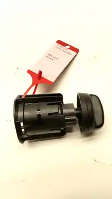 Second-hand car spare part headlights switch for dacia duster dhd2 oem iam references 251822161r  