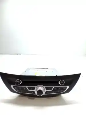 Peça sobressalente para automóvel em segunda mão sistema de áudio / rádio cd por renault laguna iii 2.0 dci diesel cat referências oem iam 281155676r