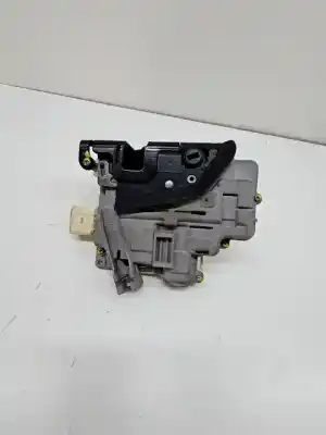 Peça sobressalente para automóvel em segunda mão fechadura da porta traseira esquerda por audi a3 (8p1) 2.0 tdi 16v referências oem iam 4f0839015  