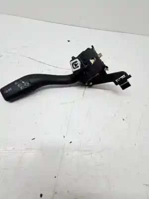 Peça sobressalente para automóvel em segunda mão comutador de piscas  por audi a3 (8p1) 2.0 tdi 16v referências oem iam 8p0953513e9b9