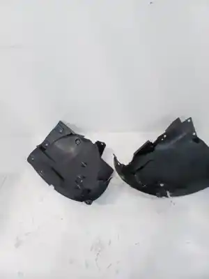 Peça sobressalente para automóvel em segunda mão cave de roda dianteira esquerda por dacia sandero 1.0 tce cat bivalent. gasolina / gpl referências oem iam 638434819r