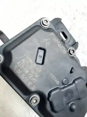 Автозапчастина б/у коробка метелика для ford kuga (cbv) aut.4wd посилання на oem iam 9806625280