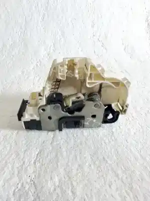 Second-hand car spare part left front door lock for chrysler sebring (jr) 2.0 oem iam references 4589421aa  