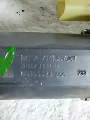 Second-hand car spare part left front window motor for chrysler sebring (jr) 2.0 oem iam references 68020567aa  