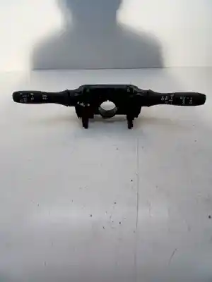 Peça sobressalente para automóvel em segunda mão comandos de alavanca por dacia sandero 1.0 tce cat bivalent. gasolina / gpl referências oem iam 255670975r