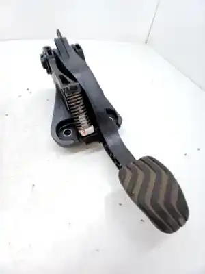 Tweedehands auto-onderdeel koppelingspedaal voor dacia sandero 1.0 tce cat bivalent. gasolina / gpl oem iam-referenties 465402515r