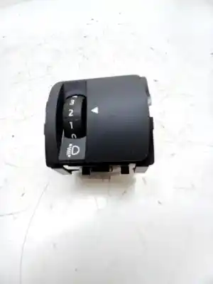 Tweedehands auto-onderdeel lichtbesturing voor dacia sandero 1.0 tce cat bivalent. gasolina / gpl oem iam-referenties 251902972r