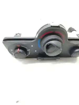 Second-hand car spare part climate control for renault clio iii d4f d7 oem iam references 7701060017