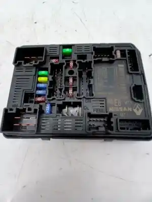 Tweedehands auto-onderdeel relais/zekeringenkastje voor dacia sandero 1.0 tce cat bivalent. gasolina / gpl oem iam-referenties 284b71965r