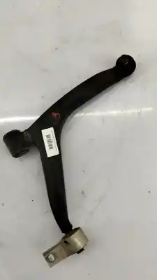 Peça sobressalente para automóvel em segunda mão braço de suspensão inferior dianteiro direito por citroen c4 picasso 9hz-dv6ted4 referências oem iam 3521r4
