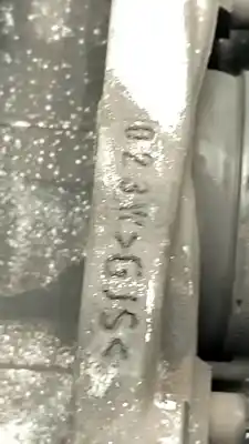 Peça sobressalente para automóvel em segunda mão pinça de travão dianteira esquerda por dacia duster dhd2 referências oem iam 410111495r  