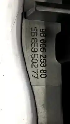 Peça sobressalente para automóvel em segunda mão puxador interior traseiro direito por peugeot 308 9hz(dv6ted4) referências oem iam 9144c8  