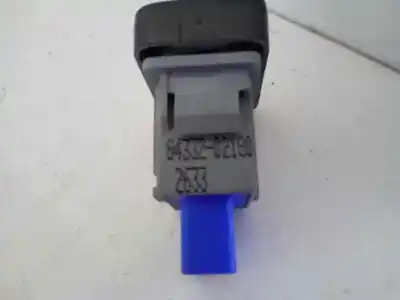 Second-hand car spare part Hazard Warning Lights for TOYOTA AURIS (_E15_) 1.4 D-4D (NDE150_) OEM IAM references 8433202180  