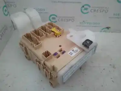 Second-hand car spare part fuse box unit for toyota auris (_e15_) 1.4 d-4d (nde150_) oem iam references 8273012x70a