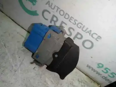 Pezzo di ricambio per auto di seconda mano Interruttore Alzacristalli Anteriore Destro per RENAULT KANGOO 1.5 dCi Diesel FAP Riferimenti OEM IAM   