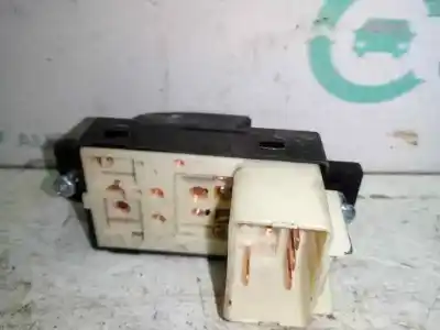 Pezzo di ricambio per auto di seconda mano comando alzacristalli posteriori destro per chevrolet captiva 2.0 vcdi lt riferimenti oem iam 