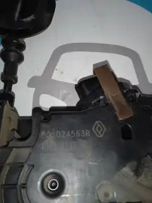 Peça sobressalente para automóvel em segunda mão fechadura da porta dianteira direita por renault clio iv expression referências oem iam 805024563r  