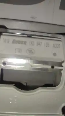 Pezzo di ricambio per auto di seconda mano luce interna per skoda octavia iii combi (5e5, 5e6) 1.6 tdi riferimenti oem iam 5e0867489  