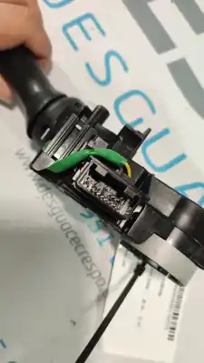 Peça sobressalente para automóvel em segunda mão comutador de luzes por toyota yaris active referências oem iam 0d30017f938