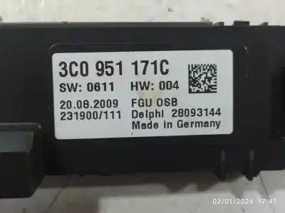 Second-hand car spare part electronic module for volkswagen passat b6 variant (3c5) 2.0 tdi 16v oem iam references 3c0951171c   Second-hand car spare part electronic module for volkswagen passat b6 variant (3c5) 2.0 tdi 16v oem iam references 3c0951171c
