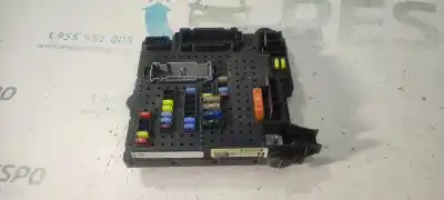 Peça sobressalente para automóvel em segunda mão caixa de fusíveis e relés por volvo xc90 d5 executive (7 asientos) (136kw) referências oem iam 30728512