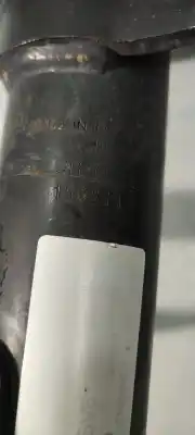 Peça sobressalente para automóvel em segunda mão amortecedor dianteiro direito por ford focus iii 1.6 tdci referências oem iam 