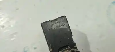 Peça sobressalente para automóvel em segunda mão botão / interruptor elevador vidro dianteiro direito por ssangyong rexton rx 270 full referências oem iam 96190777   Peça sobressalente para automóvel em segunda mão botão / interruptor elevador vidro dianteiro direito por ssangyong rexton rx 270 full referências oem iam 96190777