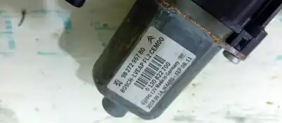 Second-hand car spare part PASSENGER SIDE RIGHT WINDOW REGULATOR for CITROEN C4 CACTUS VAN (0B_, 0P_)  OEM IAM references 9827295780  