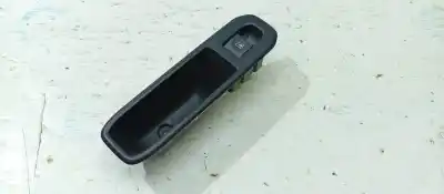 Second-hand car spare part rear right power window switch for dacia duster ii anniversary 115 cv / 85 kw oem iam references 829606755r   Second-hand car spare part rear right power window switch for dacia duster ii anniversary 115 cv / 85 kw oem iam references 829606755r