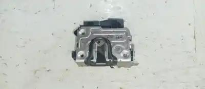 Second-hand car spare part left front door lock for dacia duster ambiance 4x2 oem iam references   
