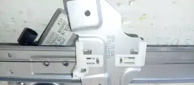 Second-hand car spare part rear right window regulator for dacia duster ambiance 4x2 oem iam references 8200733832e  